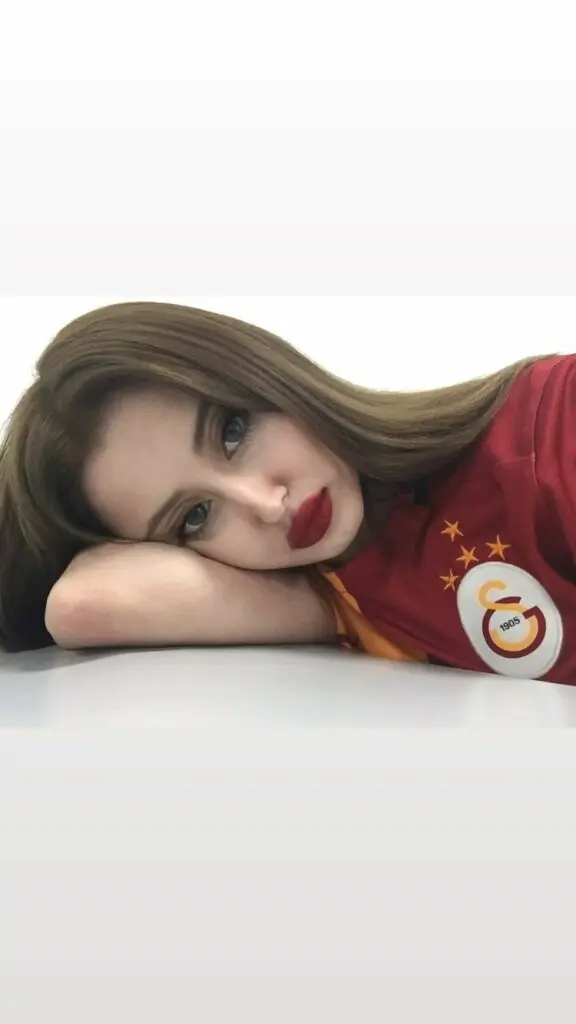 Nisanur-ifsa-videolu-13