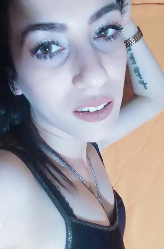 Universiteli-Duygu-ifsa-videolu-6