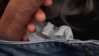 Canlı Sakso Tango Toprak fermuarı açıp sik yaladı