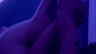 Sex video Coneyislandbaby33 yatak odası macerasını kayda aldı