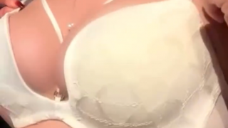 Sude Zara ifşa Taytlı sütyenli dans videosunu seyret