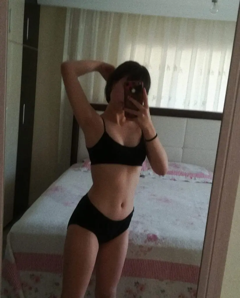 C2 irem ifşa nude Bol amcık videolu (14)