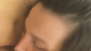 Yaşlı Sakso Demet Demet kaldırmak için ağzına aldı