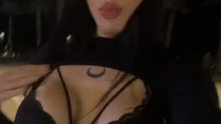 Hira Balcı ifşa Sokakta kankalarıyla yayın açtı