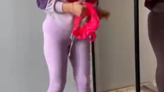 Özlem Aksu ifşa Makineden çıkan çamaşırları ayırdı