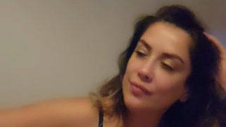 Lily W ifşa Türk sexy olgun hatunun canlı yayınını seyret