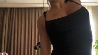 Serpil Cansız ifşa Elinde paspas göt show yaptı