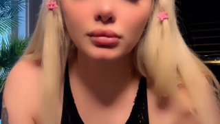 Ceydaria ifşa Memeler fora yastığa kerkindi