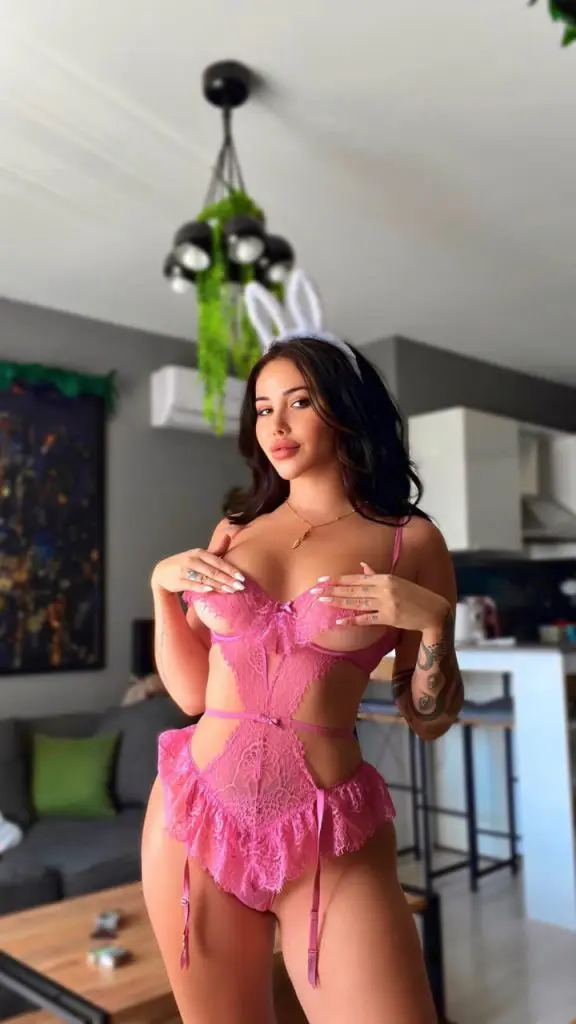 Cansu Bade Taş ifşa nude resimler videolar (7)