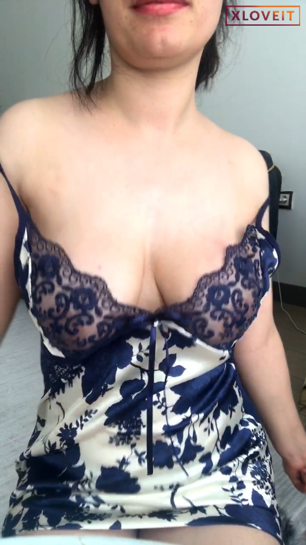 Tango Kedikız ifşa Gecelikli meme show