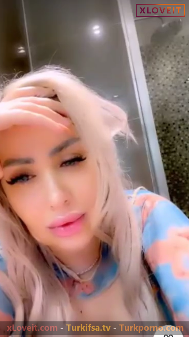 Türk Escort Parissins otelde sikilip banyoya girdi
