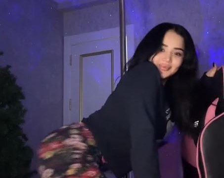 Melek Azad ifşa eski evinde twerk bari yari bari yari xLoveit 