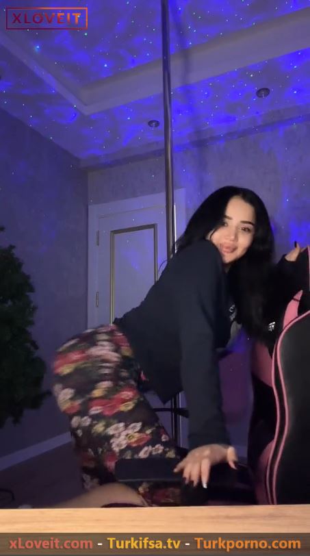 Melek Azad ifşa eski evinde twerk bari yari bari yari xLoveit 