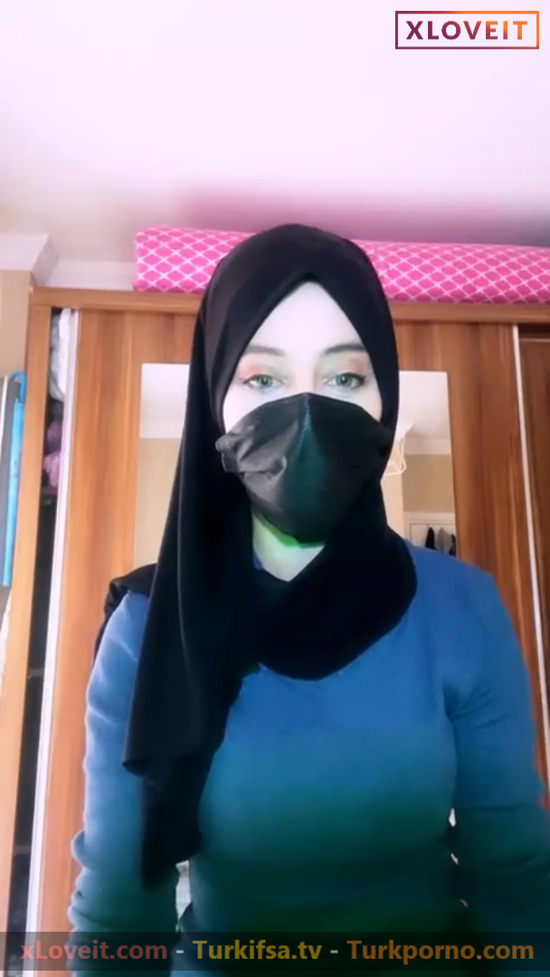 Türbanlı Boncuk ifşa Yatak odasında yaptığı canlı yayın