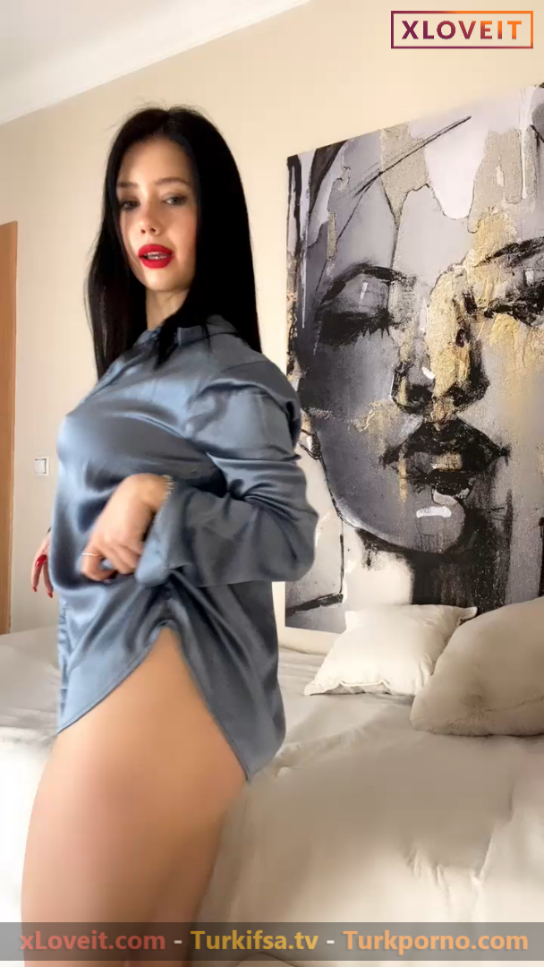 Tango Cansın ifşa Gömlekli göğüs dekolteli yayını