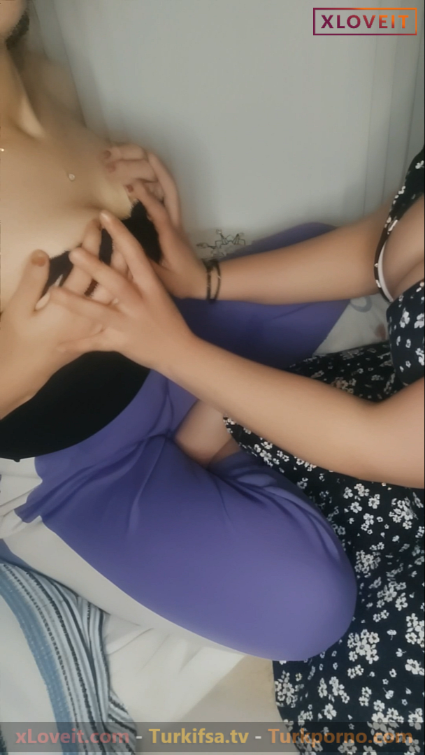 Ada Tözün ifşa 2 aşık lezbiyen canlı yayında