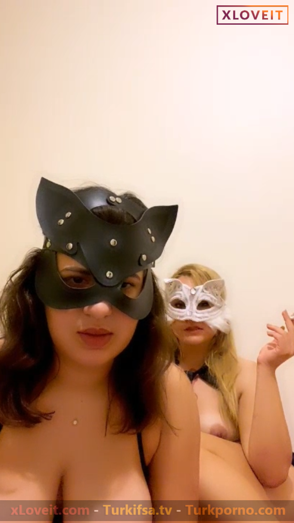 Aleyna ifşa Kankası götüne dildo sapladı