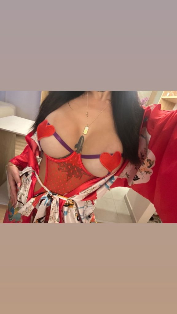 Alvina Su ifşa nude Abonelik videolar (4)