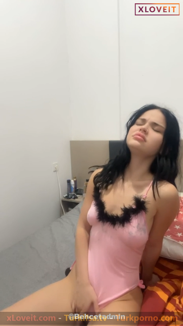 Beyzanr ifşa Türk Onlyfans çıtır kızdan 2 video