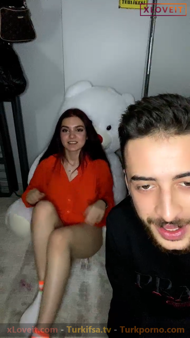 Sinsirella ifşa Manitasıyla nude yayın yaptı