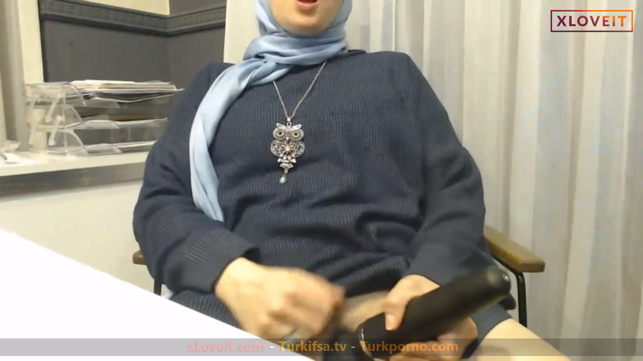 Xprensesx ifşa Yayında vibratörle birlikte inledi