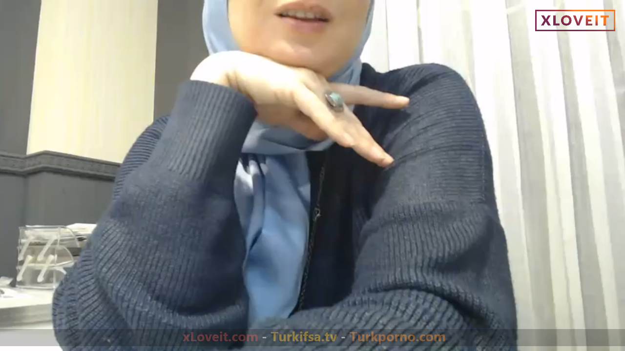 Xprensesx ifşa yarrak yalar gibi dildoya muamele yaptı