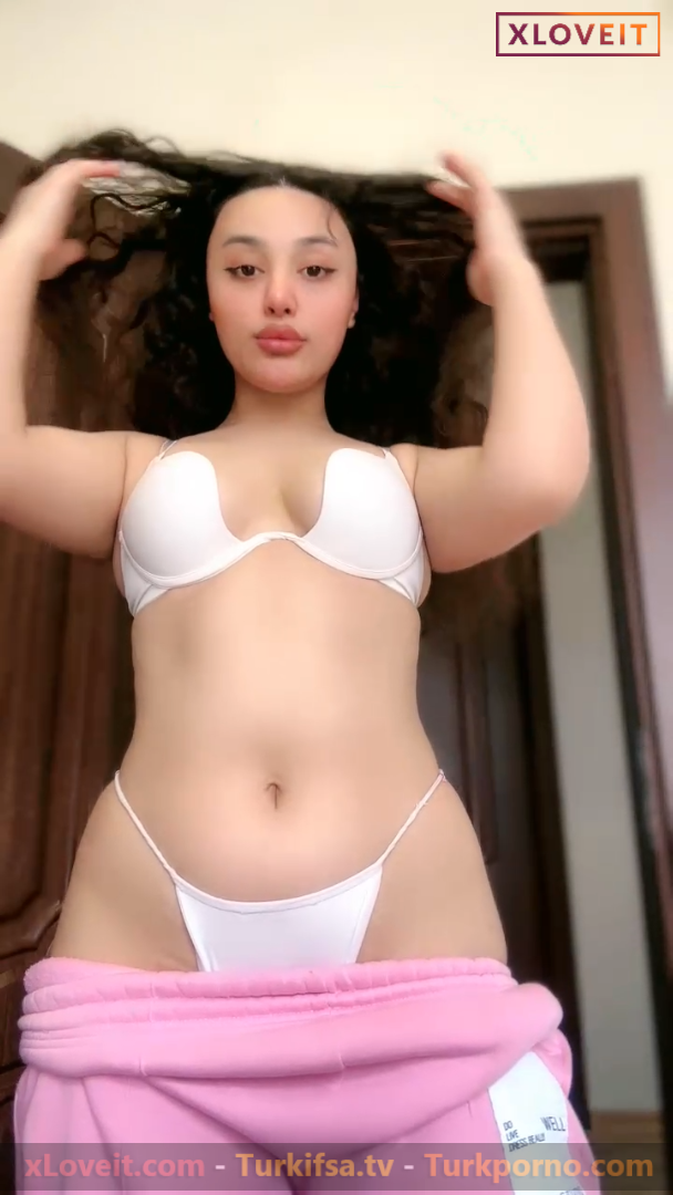 Deli Kız ifşa Genç kızın gündüz yayını