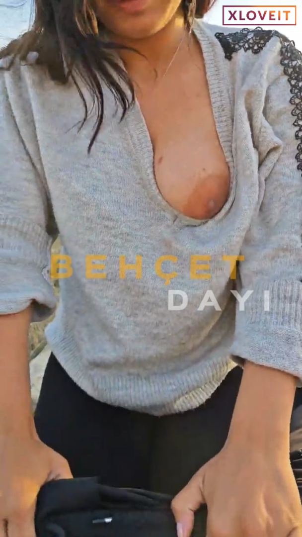 Outdoor Porno İki Deli çiftinden doğada sakso seyret