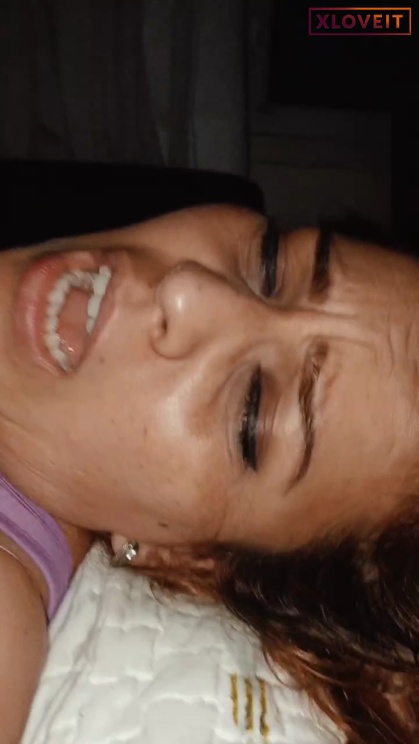 Milf Porno HD Türk olgun hatunun zevkler içinde sikilişi