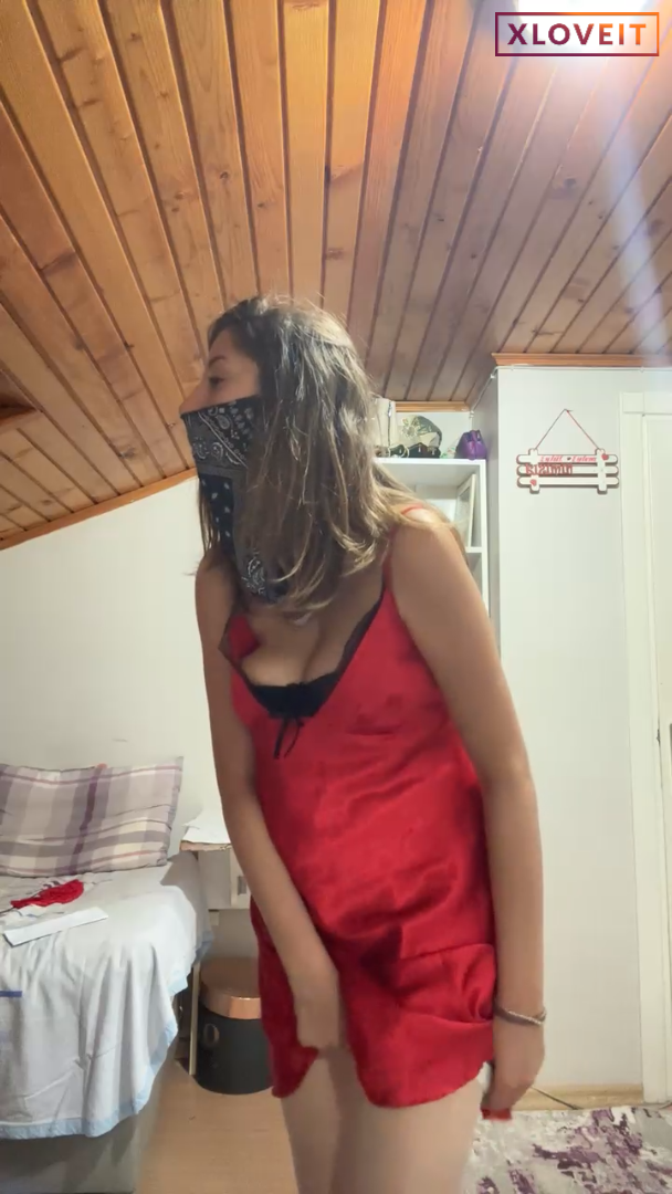 Betül Çakmak ifşa Beyaz jartiyer denedi